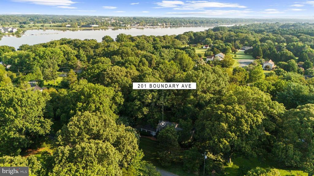 201 BOUNDARY AVE, Chestertown, MD 21620