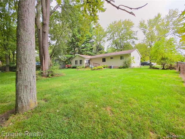 11179 Langdon Drive, Clio, MI 48420
