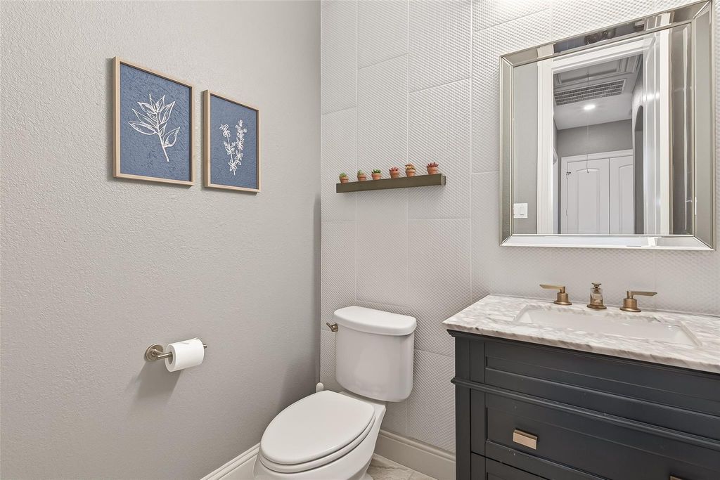 Image 33 of property listing at 17306 Kilmahew Place, Richmond, TX 77407