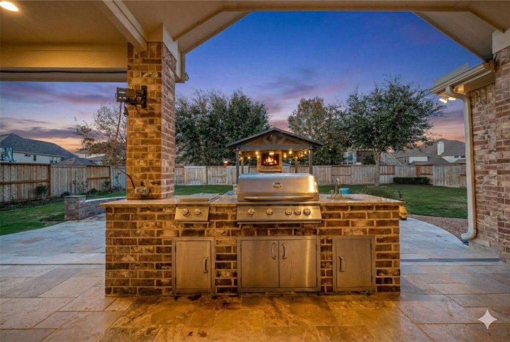 Image 40 of property listing at 17306 Kilmahew Place, Richmond, TX 77407