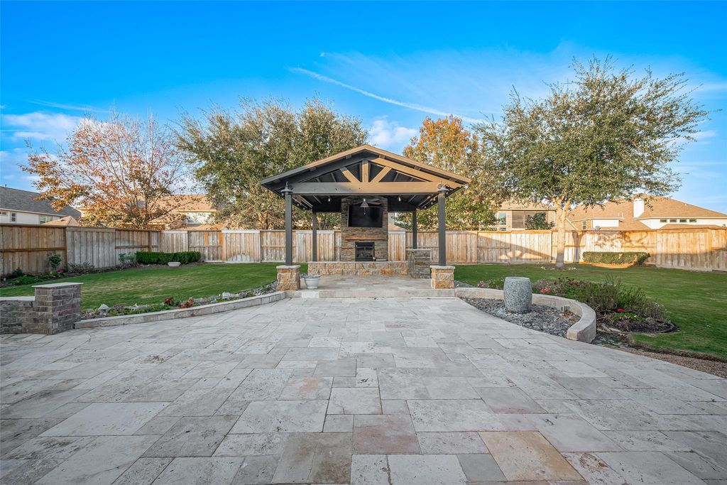 Image 41 of property listing at 17306 Kilmahew Place, Richmond, TX 77407