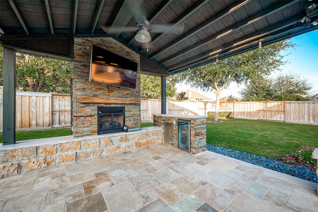 Image 45 of property listing at 17306 Kilmahew Place, Richmond, TX 77407