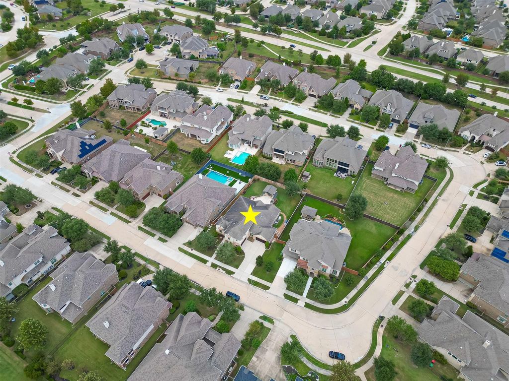 Image 50 of property listing at 17306 Kilmahew Place, Richmond, TX 77407