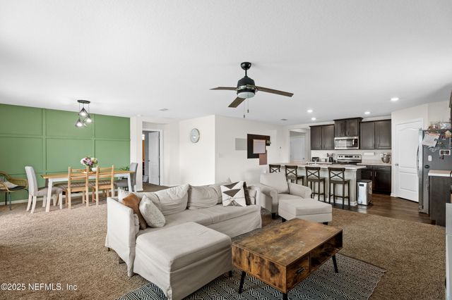 6421 BUCKING BRONCO Drive, Jacksonville, FL 32234