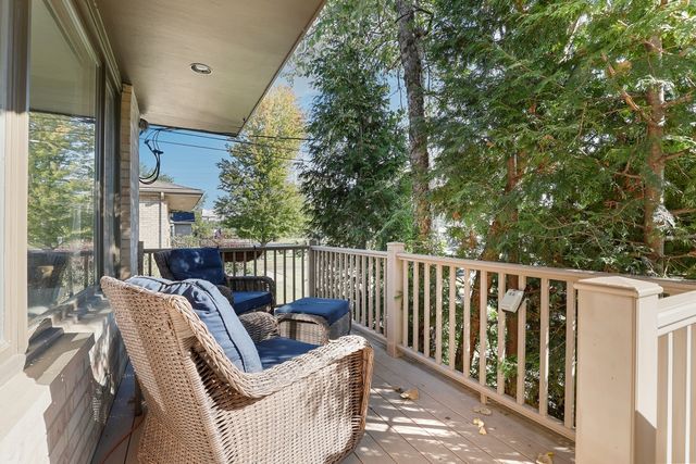 14224 Springfield Avenue, Crestwood, IL 60418