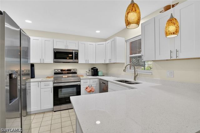 3123 Bracci DR, St James City, FL 33956