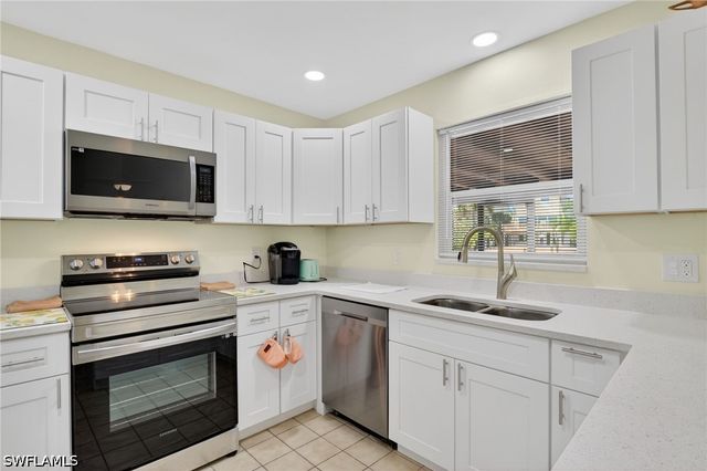 3123 Bracci DR, St James City, FL 33956