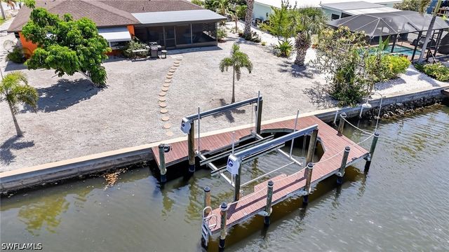 3123 Bracci DR, St James City, FL 33956