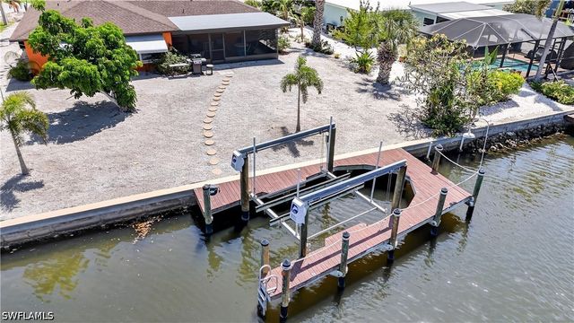 3123 Bracci DR, St James City, FL 33956