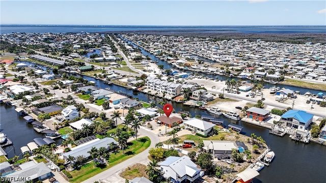 3123 Bracci DR, St James City, FL 33956