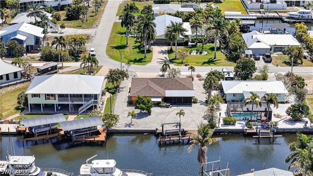 3123 Bracci DR, St James City, FL 33956