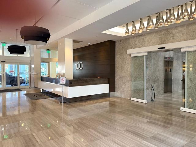 100 Bayview Dr 528, Sunny Isles Beach, FL 33160