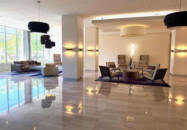 100 Bayview Dr 528, Sunny Isles Beach, FL 33160