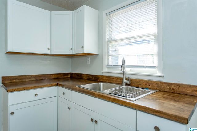 1013 HERRING STREET, Midfield, AL 35228