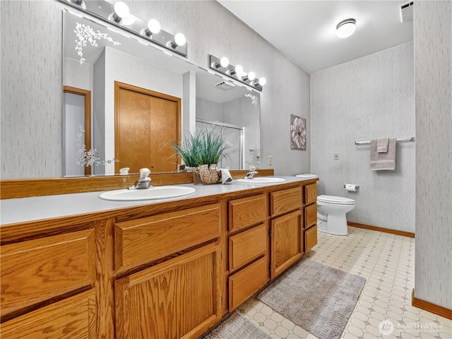 30478 227th Place SE, Black Diamond, WA 98010