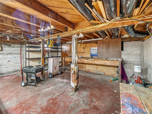 30478 227th Place SE, Black Diamond, WA 98010