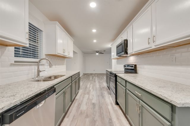 4501 Sabelle Lane, Haltom City, TX 76117