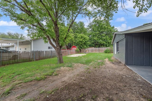 4501 Sabelle Lane, Haltom City, TX 76117
