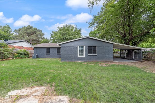 4501 Sabelle Lane, Haltom City, TX 76117