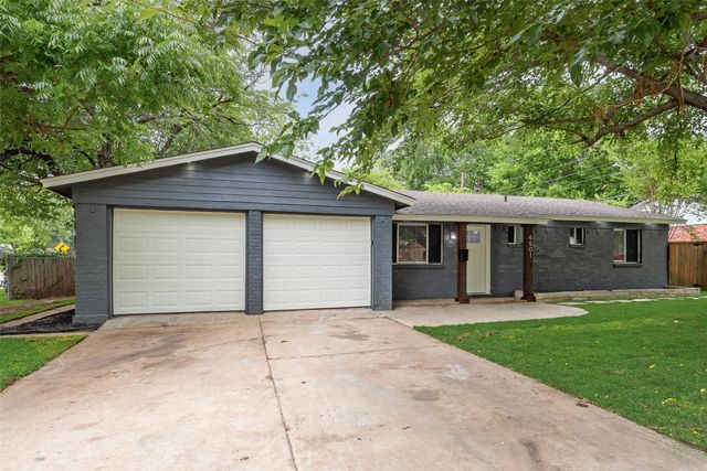 4501 Sabelle Lane, Haltom City, TX 76117