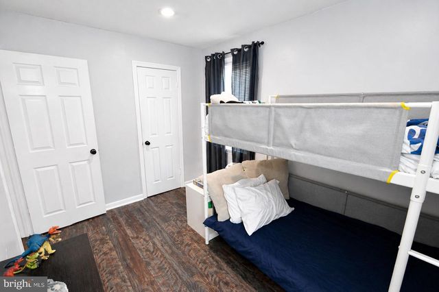 437 E 5TH ST E, Florence, NJ 08518
