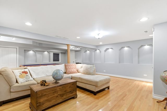 1800 Denison Road, Naperville, IL 60565