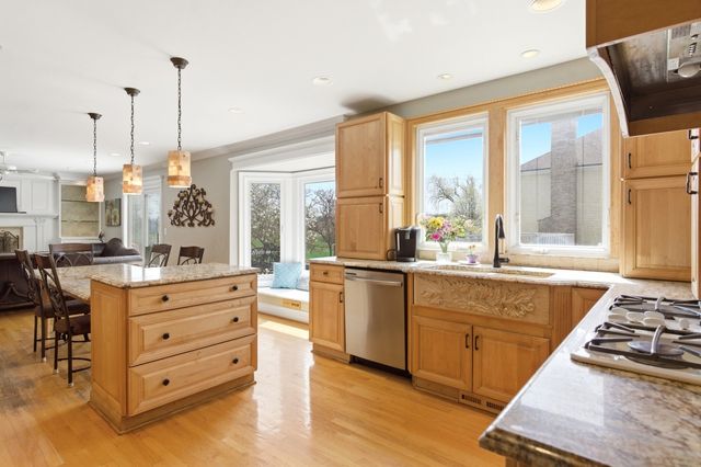 1800 Denison Road, Naperville, IL 60565