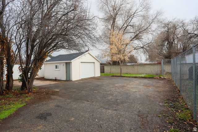 110 E GREENWOOD AVE, Midvale, UT 84047