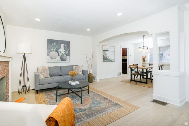 110 E GREENWOOD AVE, Midvale, UT 84047