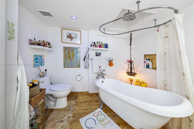 2000 Towerside Ter 510, Miami, FL 33138