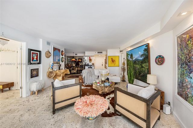 2000 Towerside Ter 510, Miami, FL 33138