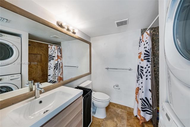 2000 Towerside Ter 510, Miami, FL 33138