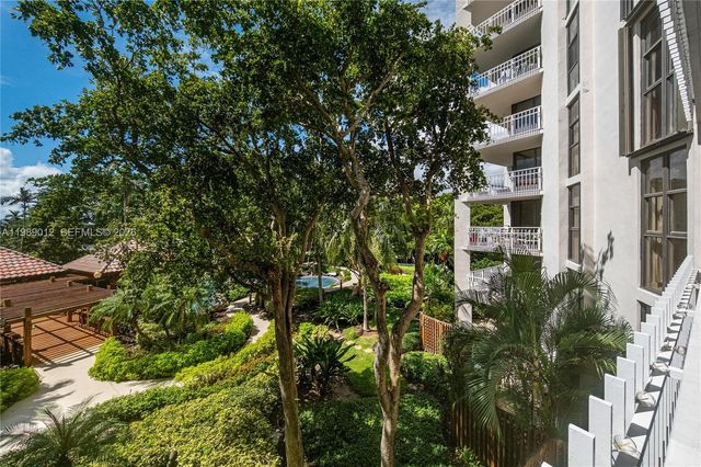 2000 Towerside Ter 510, Miami, FL 33138