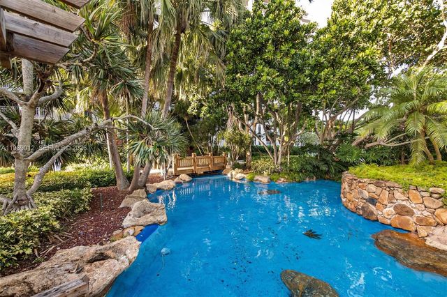 2000 Towerside Ter 510, Miami, FL 33138