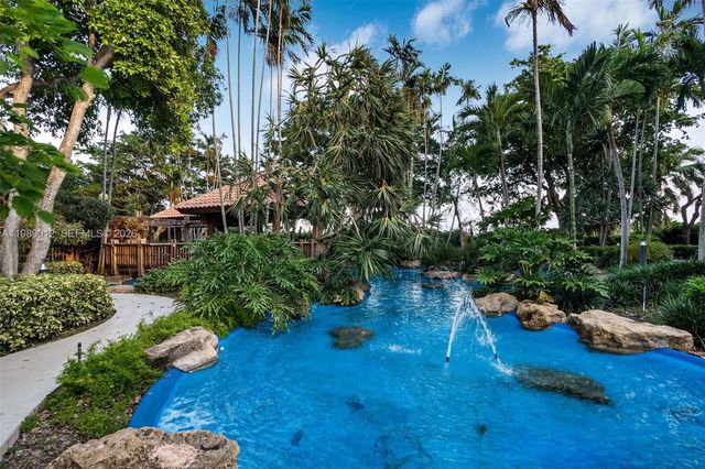 2000 Towerside Ter 510, Miami, FL 33138