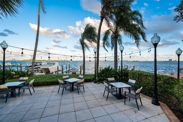 2000 Towerside Ter 510, Miami, FL 33138