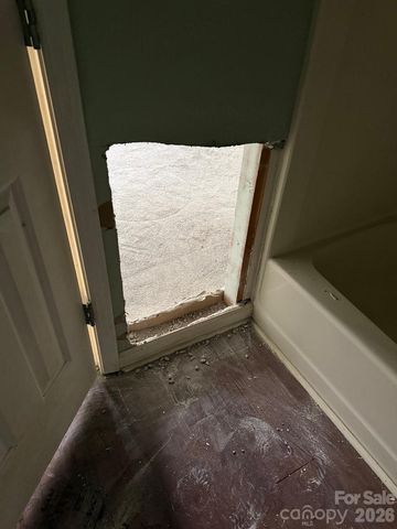 220 Wildwood Drive, Salisbury, NC 28146