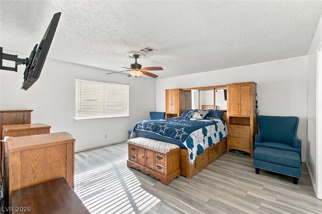 1930 Shadow Mountain Place, Las Vegas, NV 89108