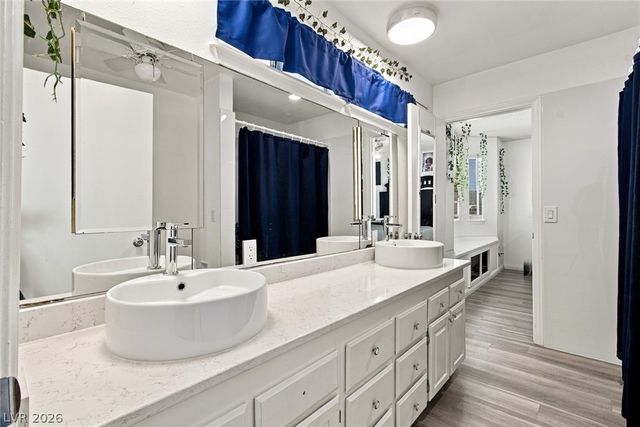 1930 Shadow Mountain Place, Las Vegas, NV 89108