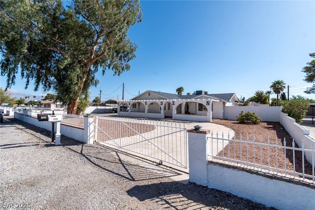 1930 Shadow Mountain Place, Las Vegas, NV 89108
