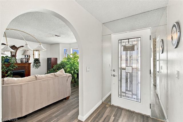 1930 Shadow Mountain Place, Las Vegas, NV 89108