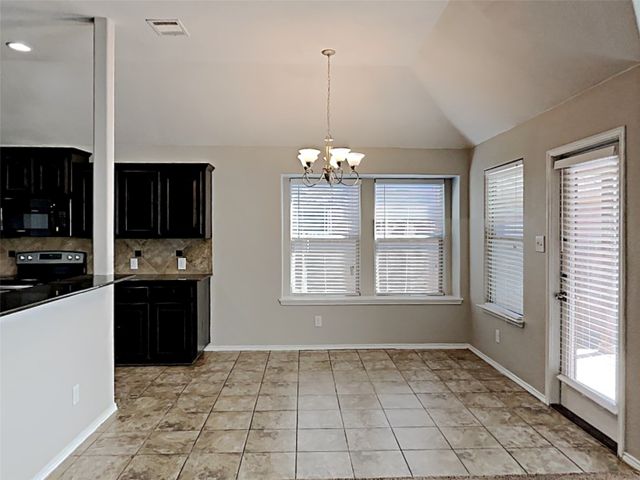 632 Hutchins Drive, Crowley, TX 76036