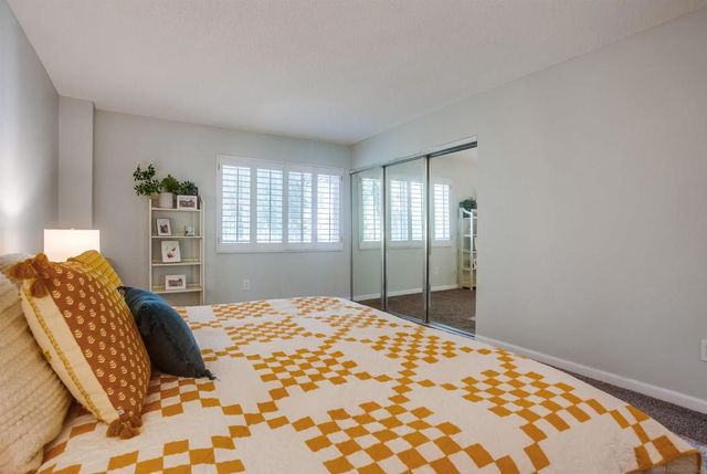 3466 Thunder Dr, Oceanside, CA 92056