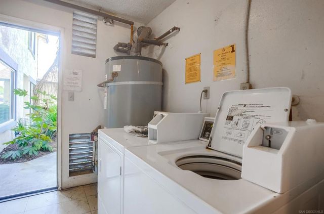 3466 Thunder Dr, Oceanside, CA 92056