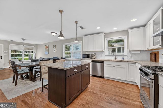 1882 Cambria Avenue NW, Atlanta, GA 30318