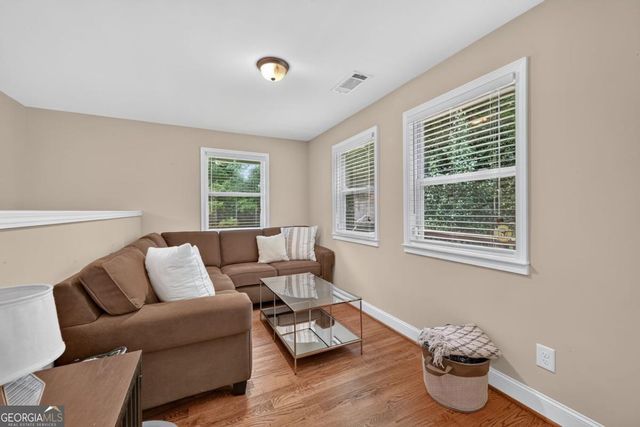 1882 Cambria Avenue NW, Atlanta, GA 30318