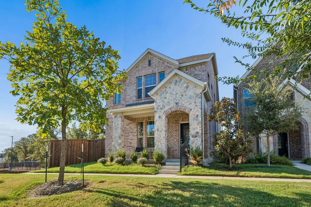 2673 Kings Canyon Mews, Corinth, TX 76210 — exterior