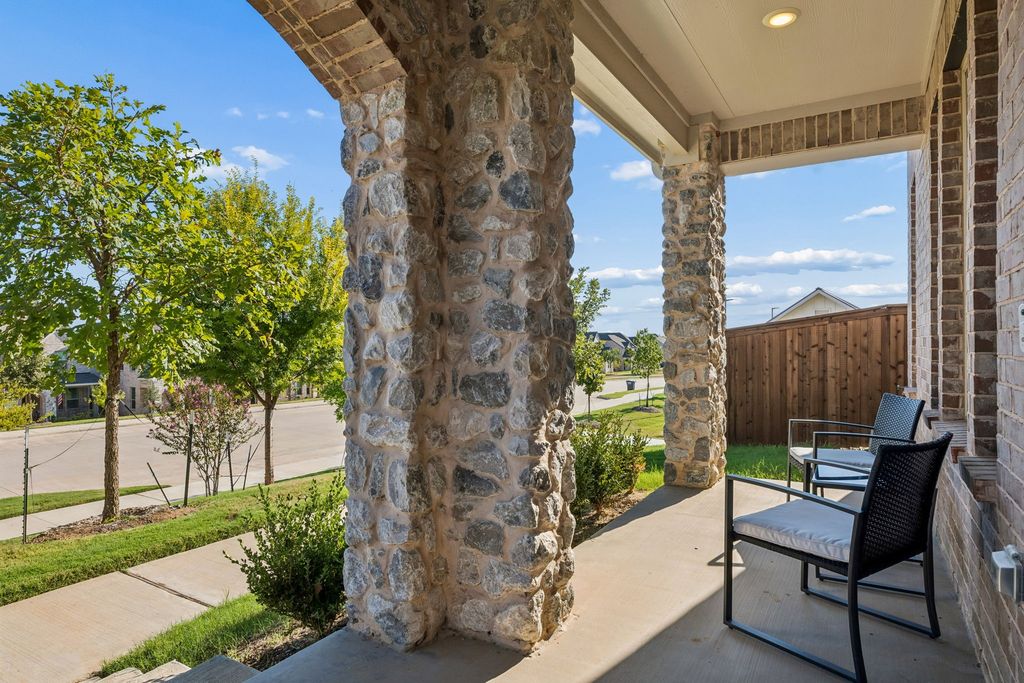 2673 Kings Canyon Mews, Corinth, TX 76210 — photo 2