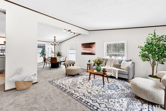 14128 Luckett Lane, Grand Haven, MI 49417