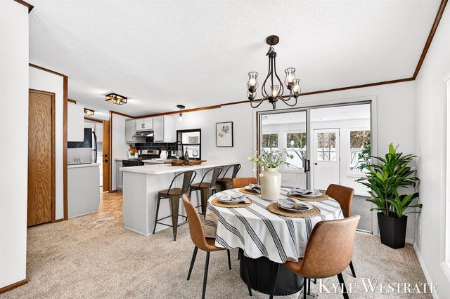 14128 Luckett Lane, Grand Haven, MI 49417